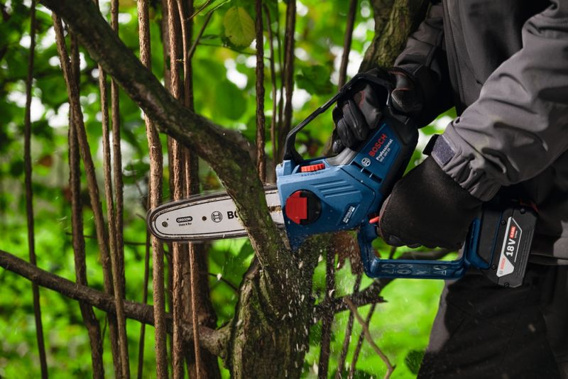 Bosch Kjedesag GKE 18V-20 Solo