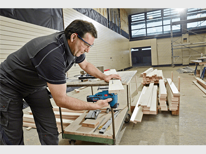 Hovedbilde Bosch Stikksag GST 12V-70 Solo L-BOXX