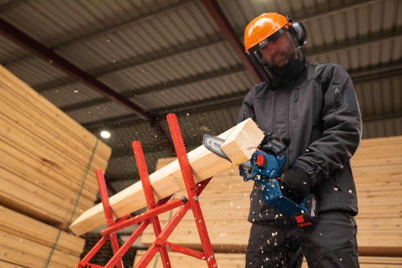 Bosch Kjedesag GKE 18V-20 Solo