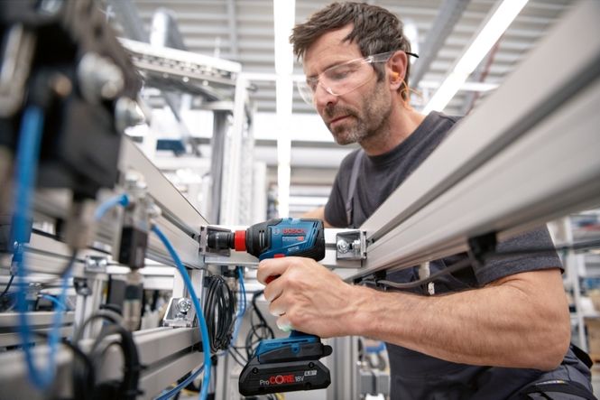 Hovedbilde Bosch Kombitrekker GDX 18V-210 C Solo
