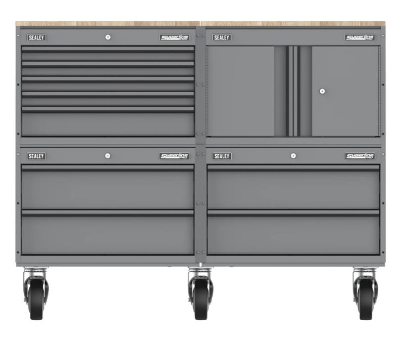 Innredning med 4 moduler og topp plate i tre APMSCCOMBO5