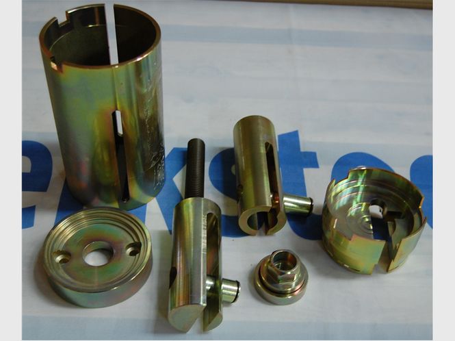 Hovedbilde Ford & Volvo Bakre foringer! Oppdatert kitt. 087304V2